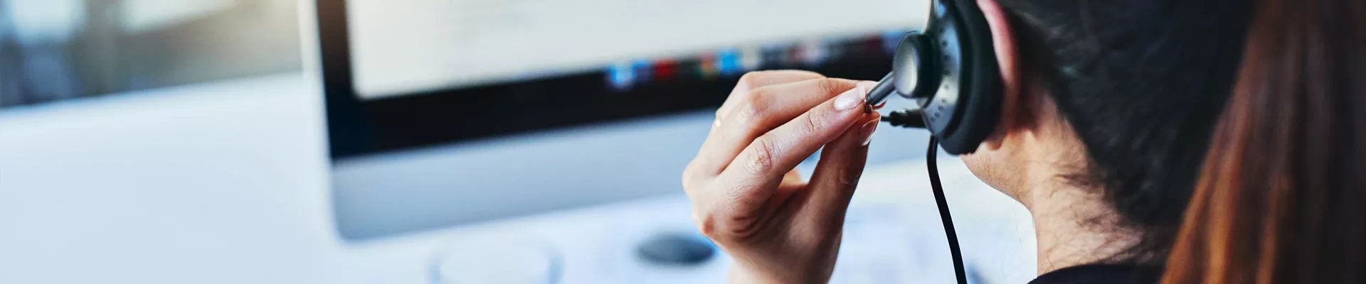 Επικοινωνήστε μαζί μας