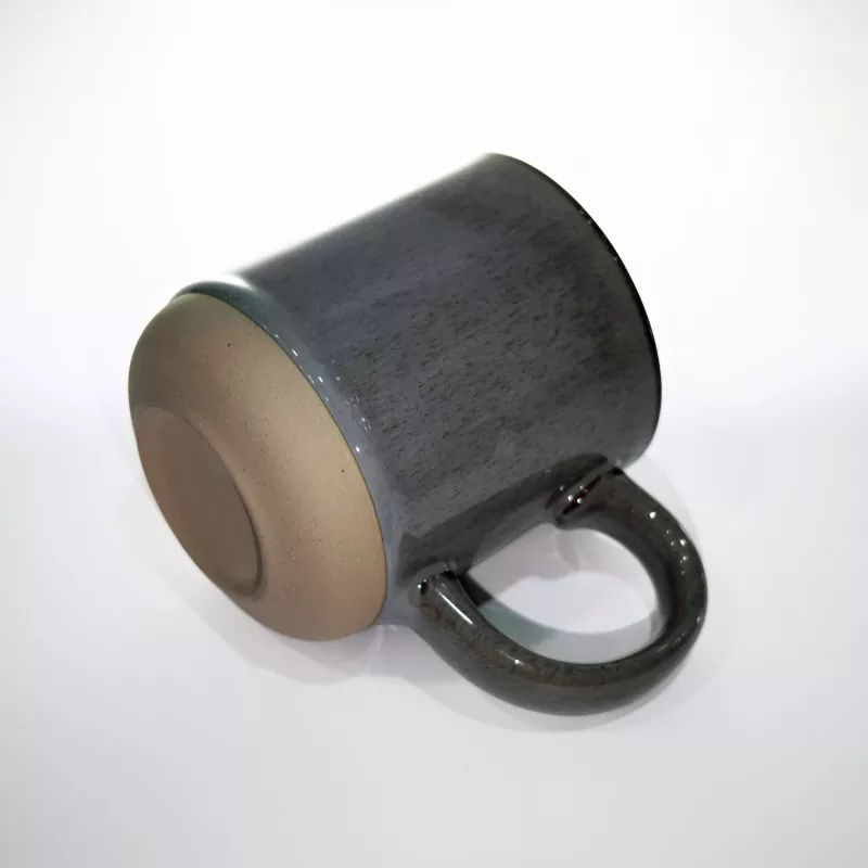 Απλή Μοντέρνα Κεραμική Γκρι Κούπα Ταξιδίου